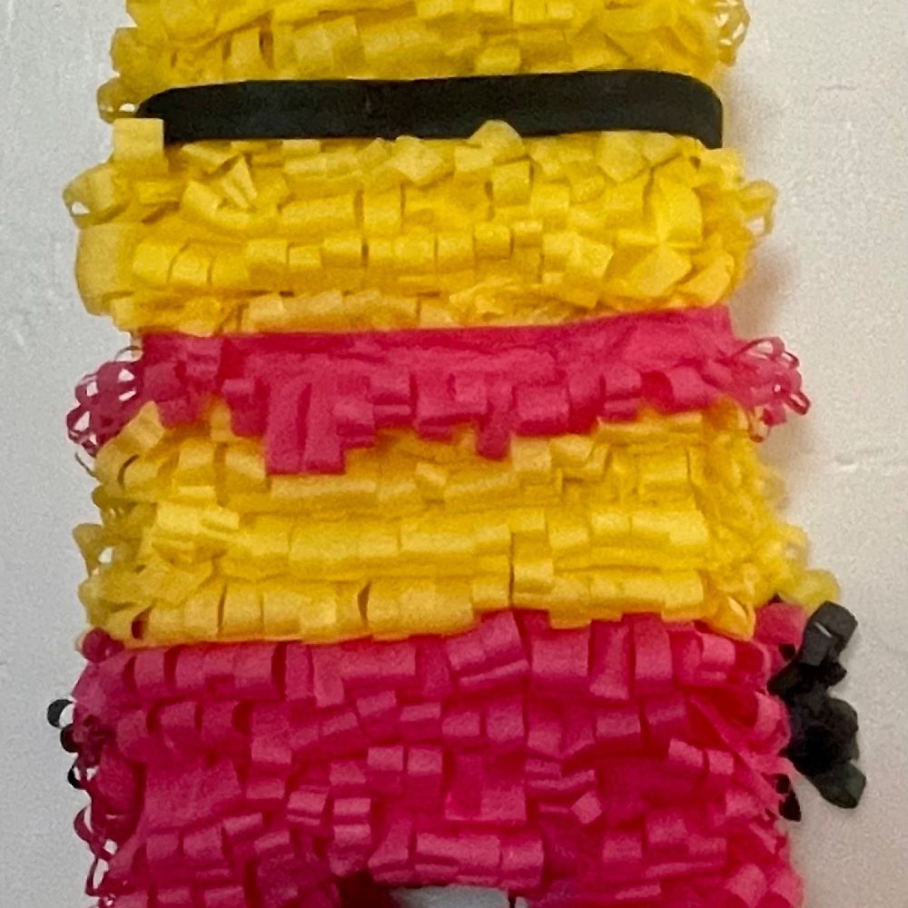 Minion Pink Piñata - Picture 2 of 2